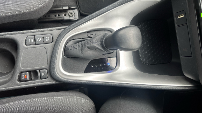 Toyota Yaris 1.5 Hybrid Design 5dr CVT Hybrid Hatchback